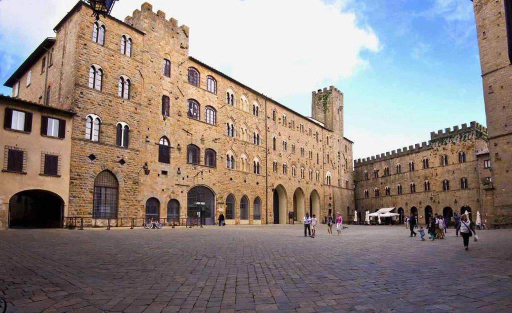 וולטרה Suite Apartment Castello מראה חיצוני תמונה